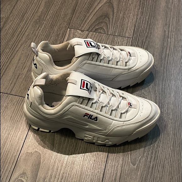 Fila sneakers - Picture 1 of 2